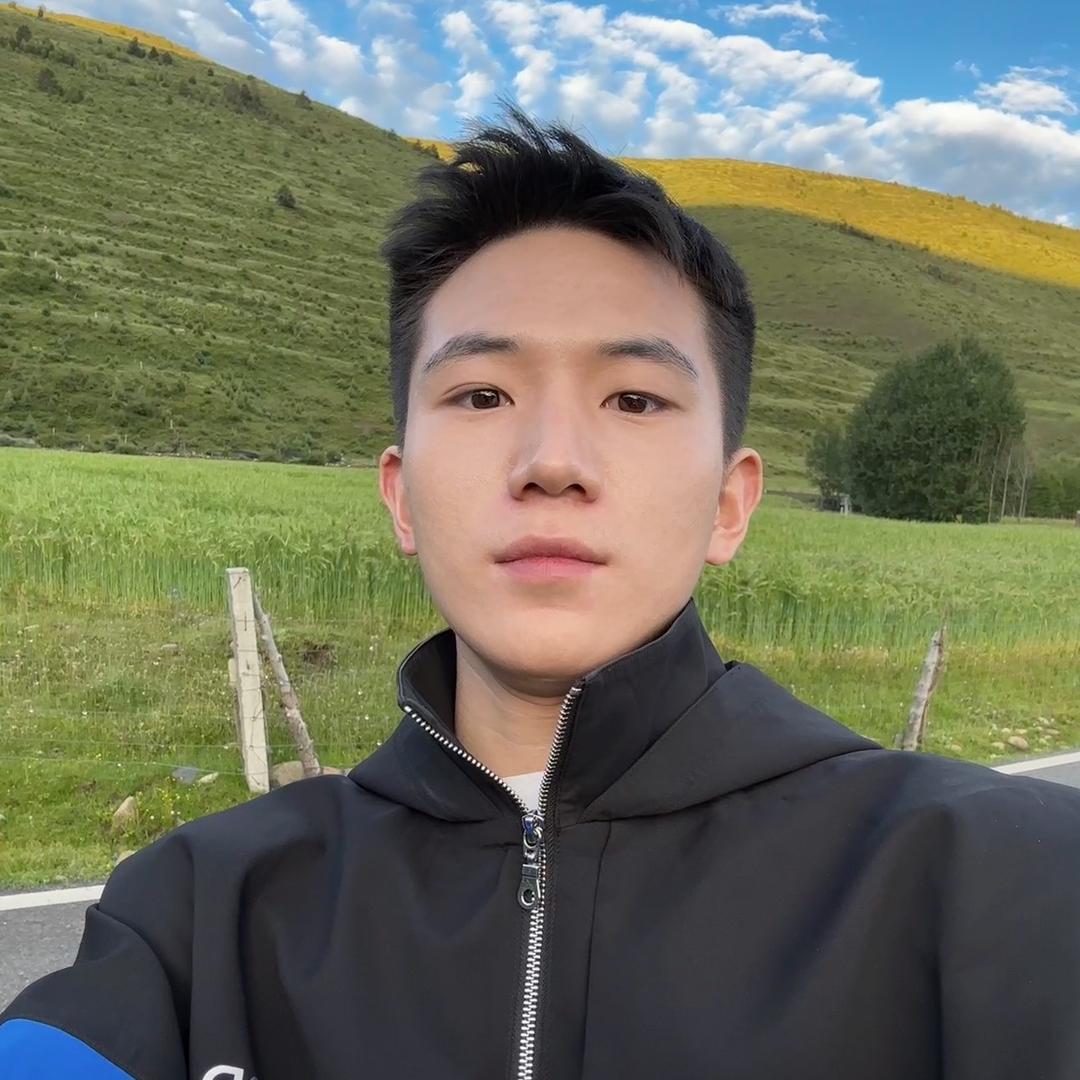 李育霄