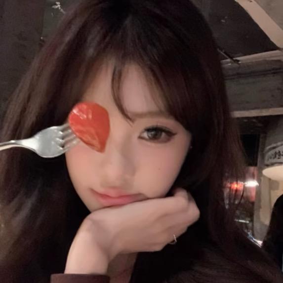 小 z^