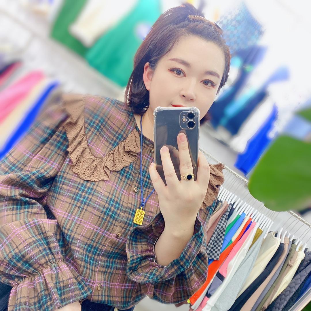 琳琳妈精品服装店
