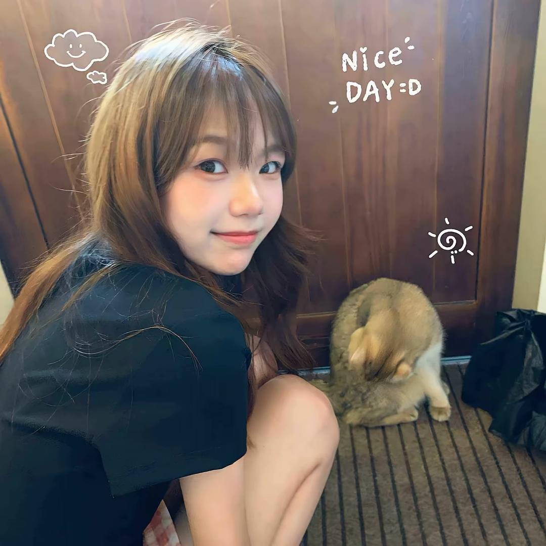 看到帅哥就脸红