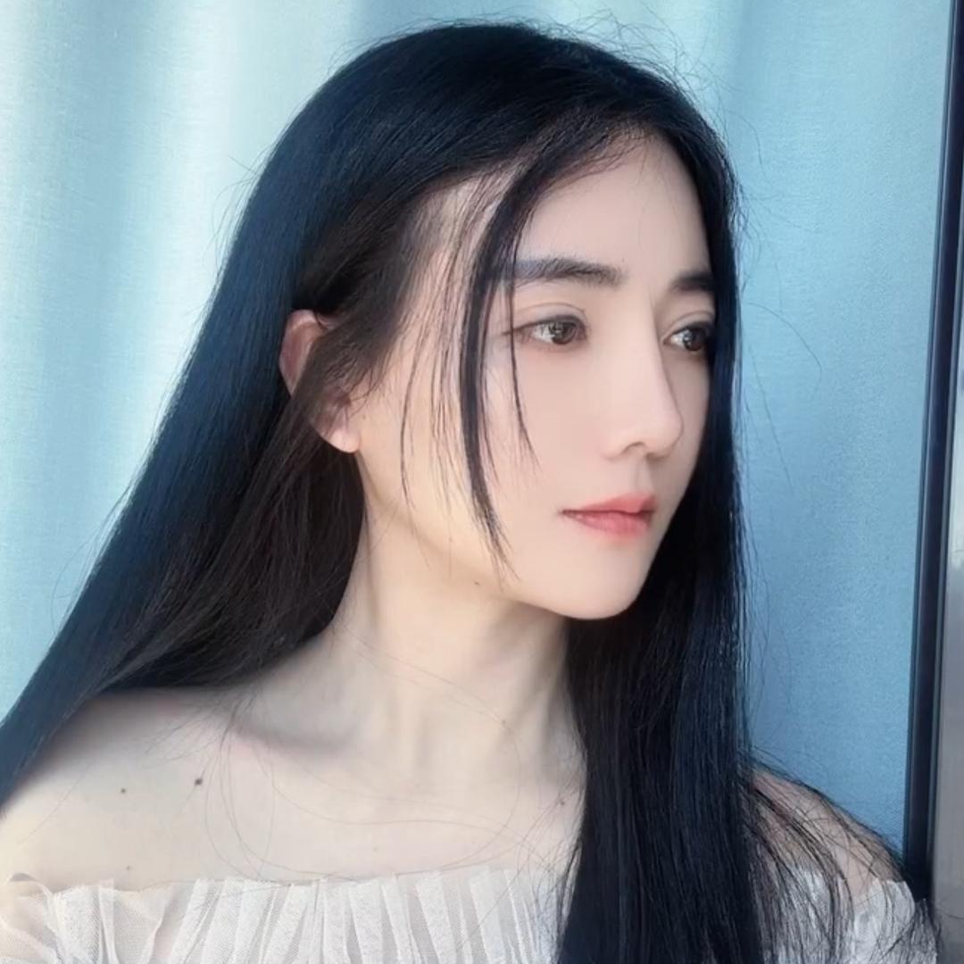 英子