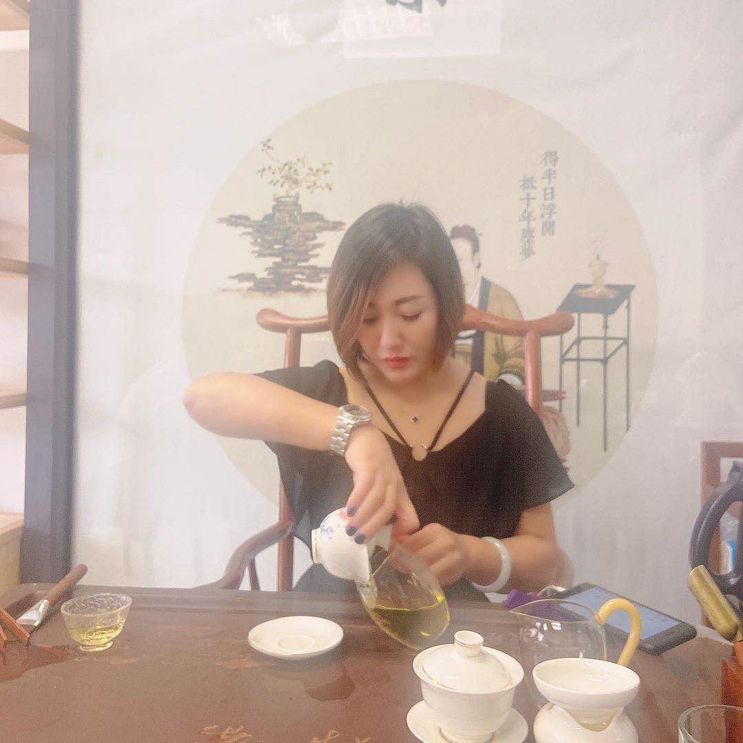 無价《宏杰茶业》