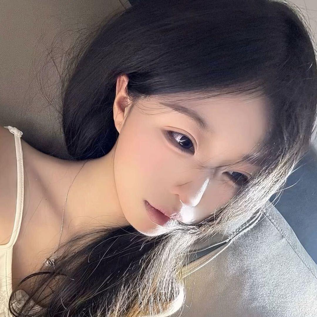 yy^