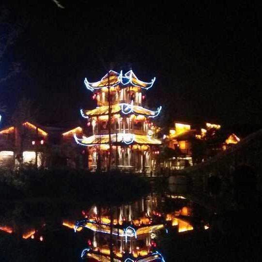 天·盛江景酒店