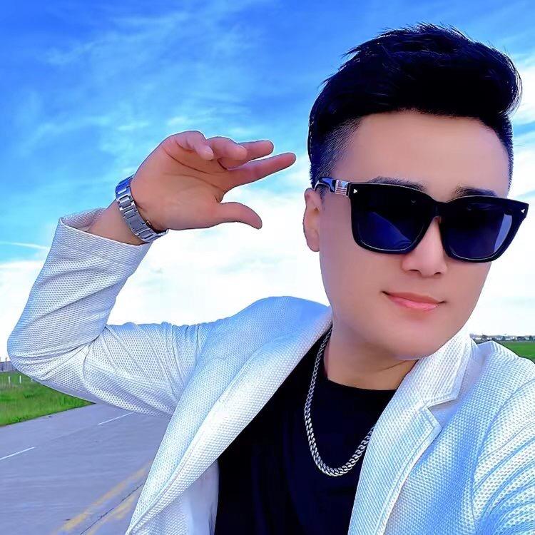 单身小哥兰博