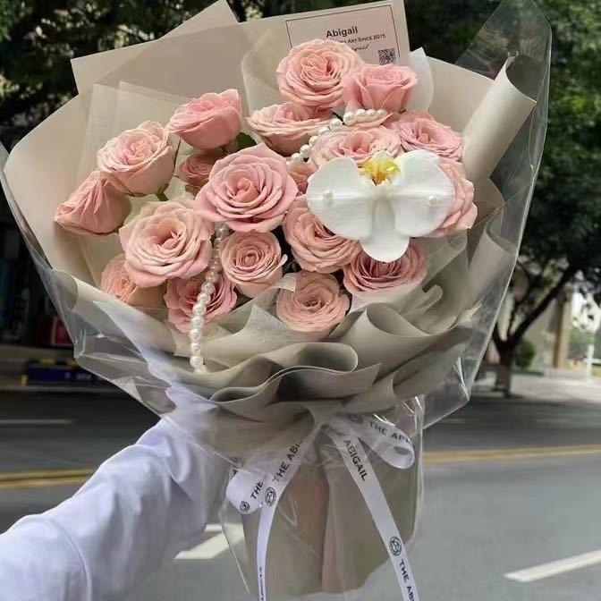 大鱼姐～凯特琳洗衣～慕朵花艺