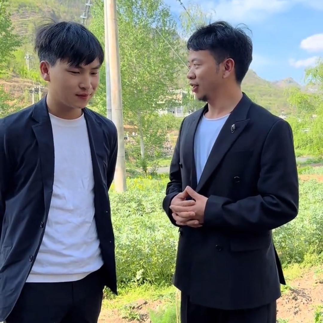 小颠AK 阿奎文化