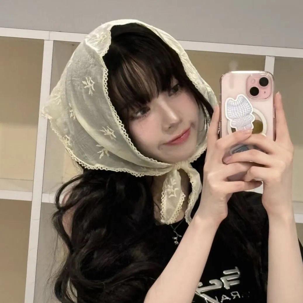 女王殿下的弟弟养的狗的主人的女朋友