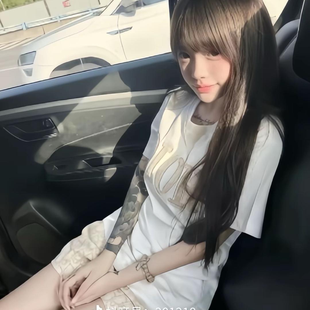 卢1霏