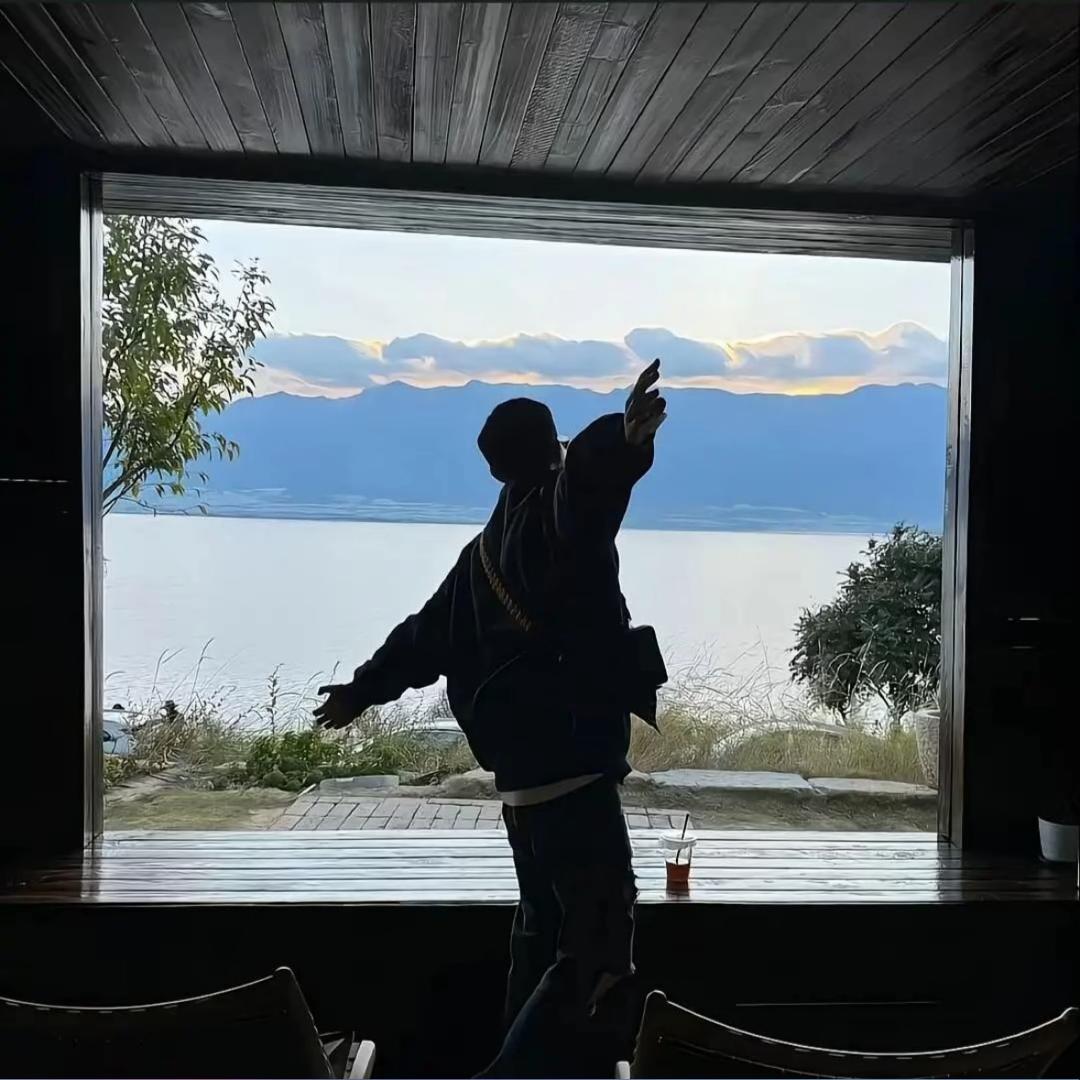 沈飞翔