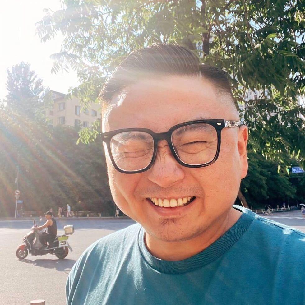 大头fatjone的试衣间