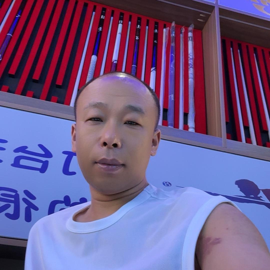 酷吧台球器材