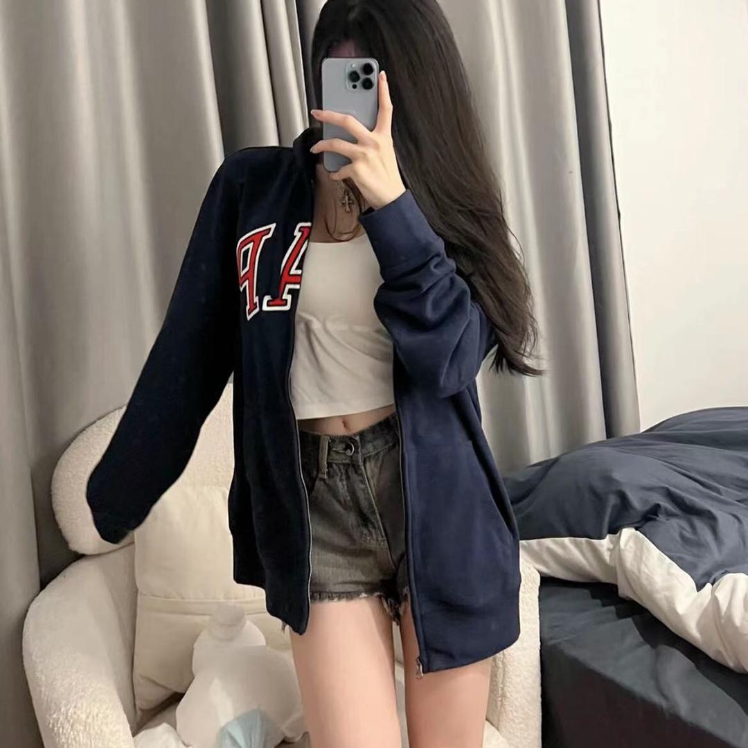 我爱吃鱼。