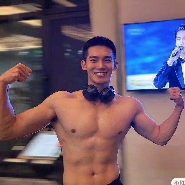 男人当自励💪