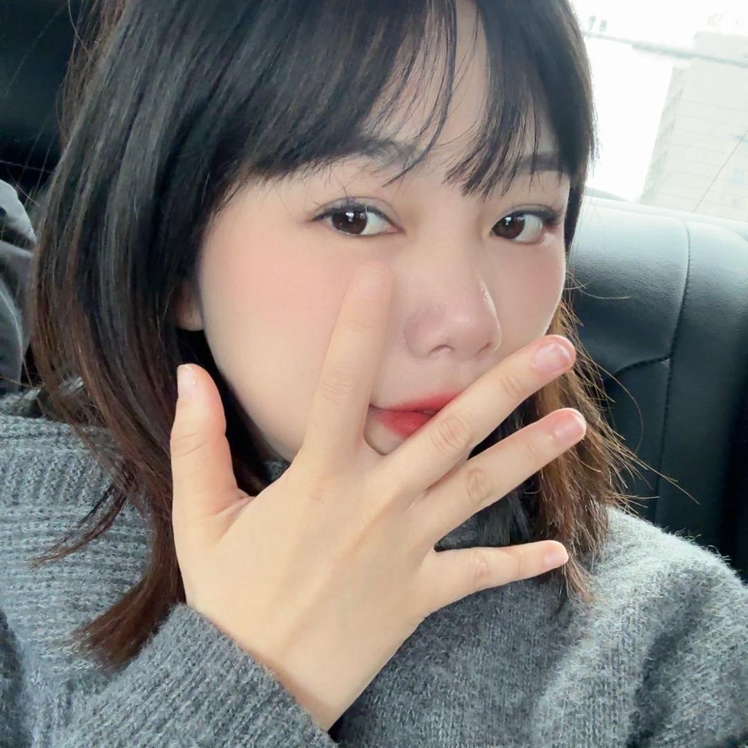 邱妹妹探了个店