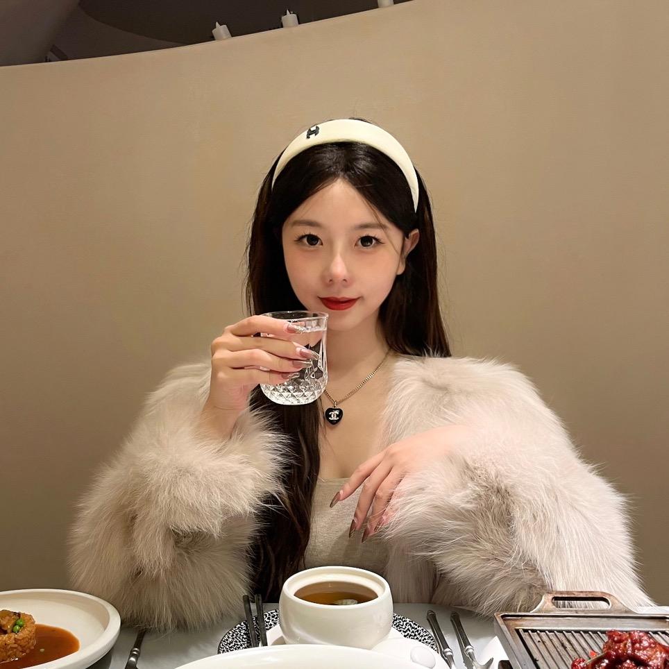杨君君💕