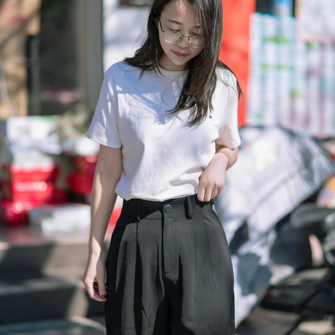 糖果屋服装仓储店十年老店