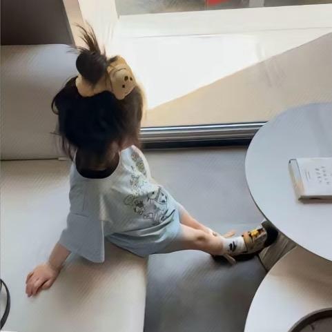 悠.