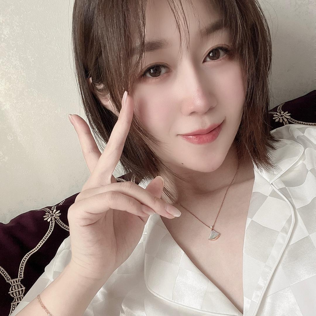 左芳语爱美丽