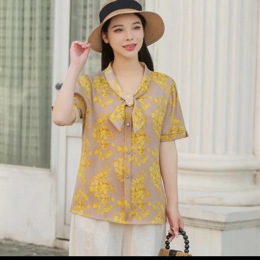 东梅精品女装