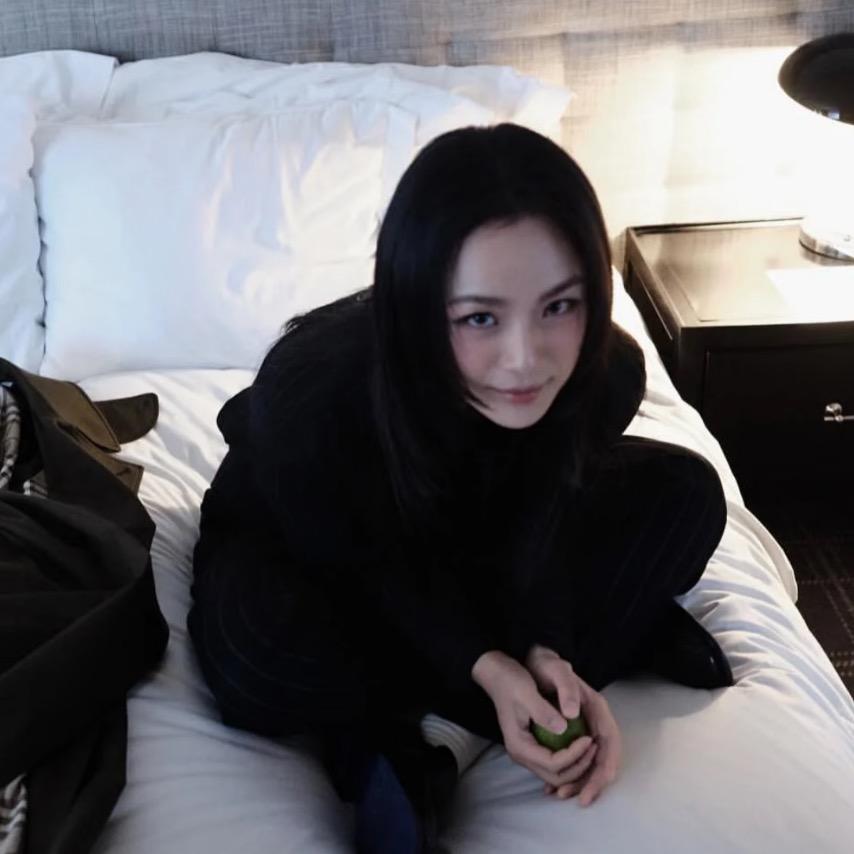 不如问问她怎么想o