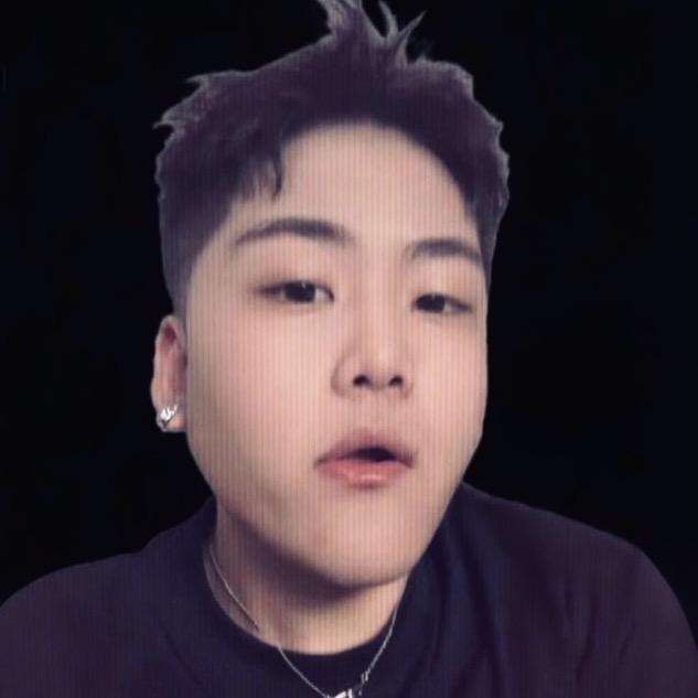 阿鹏.