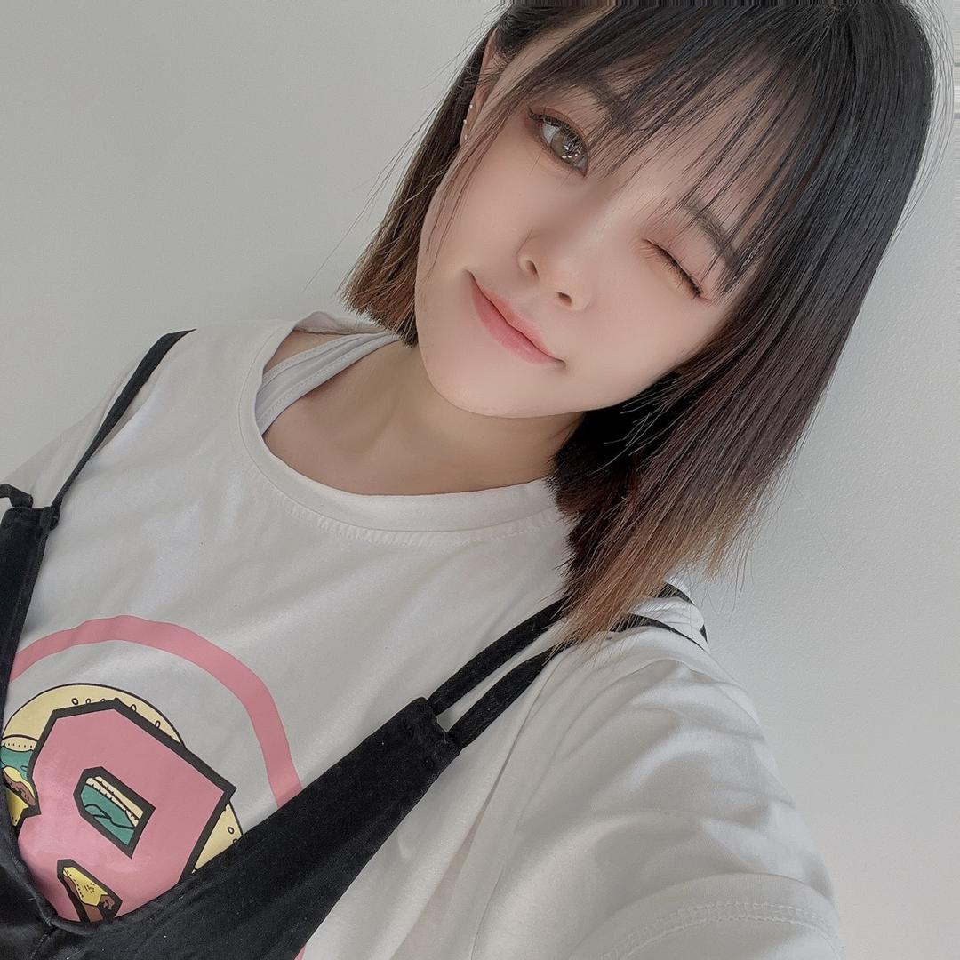 卖女孩的小火柴