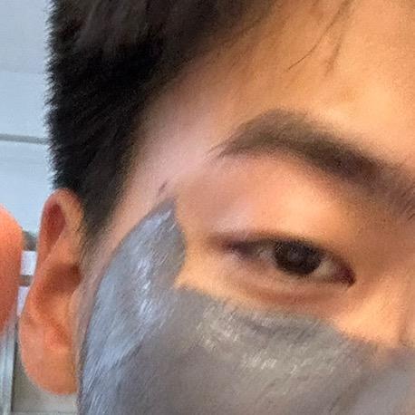 王 小 贤