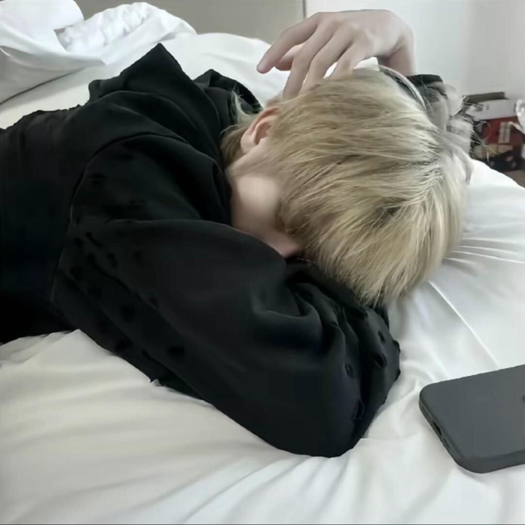 你怎么又脸红了 ￴ ￴