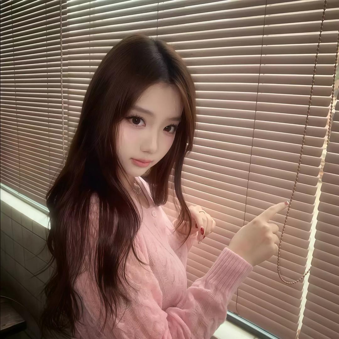 Elena头像