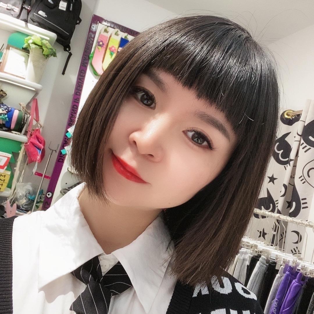 通山小资名品主理人燕子