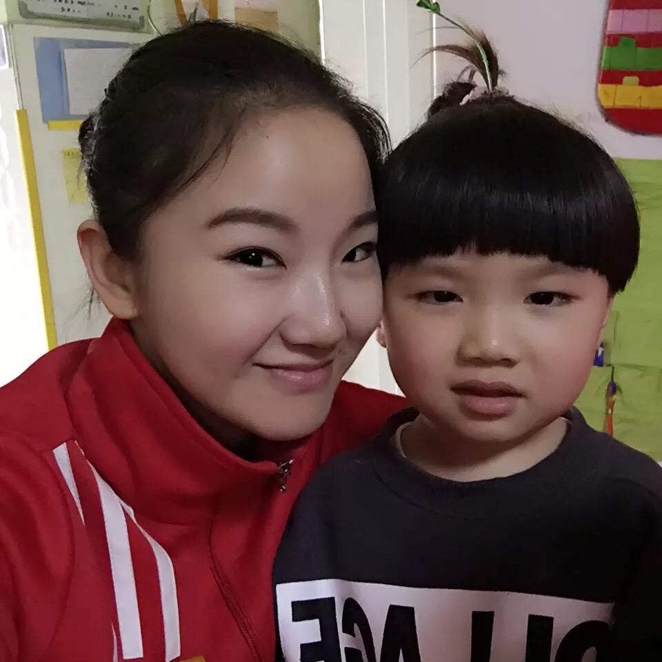 两个孙子的奶奶
