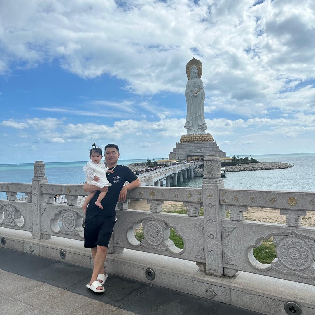 杨坤\