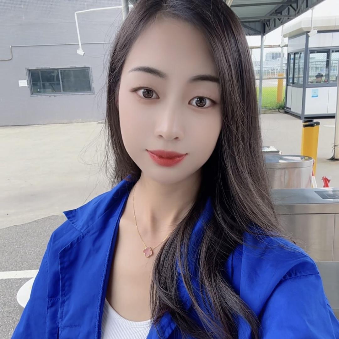 闫小西