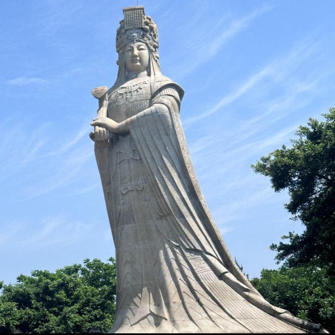 被愚爱的一生