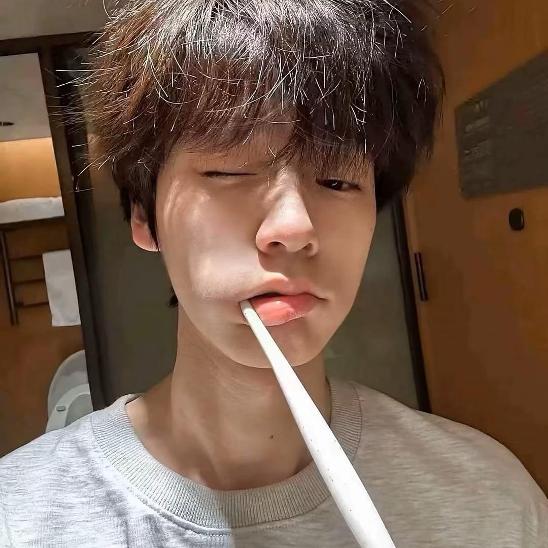 总在闹情绪