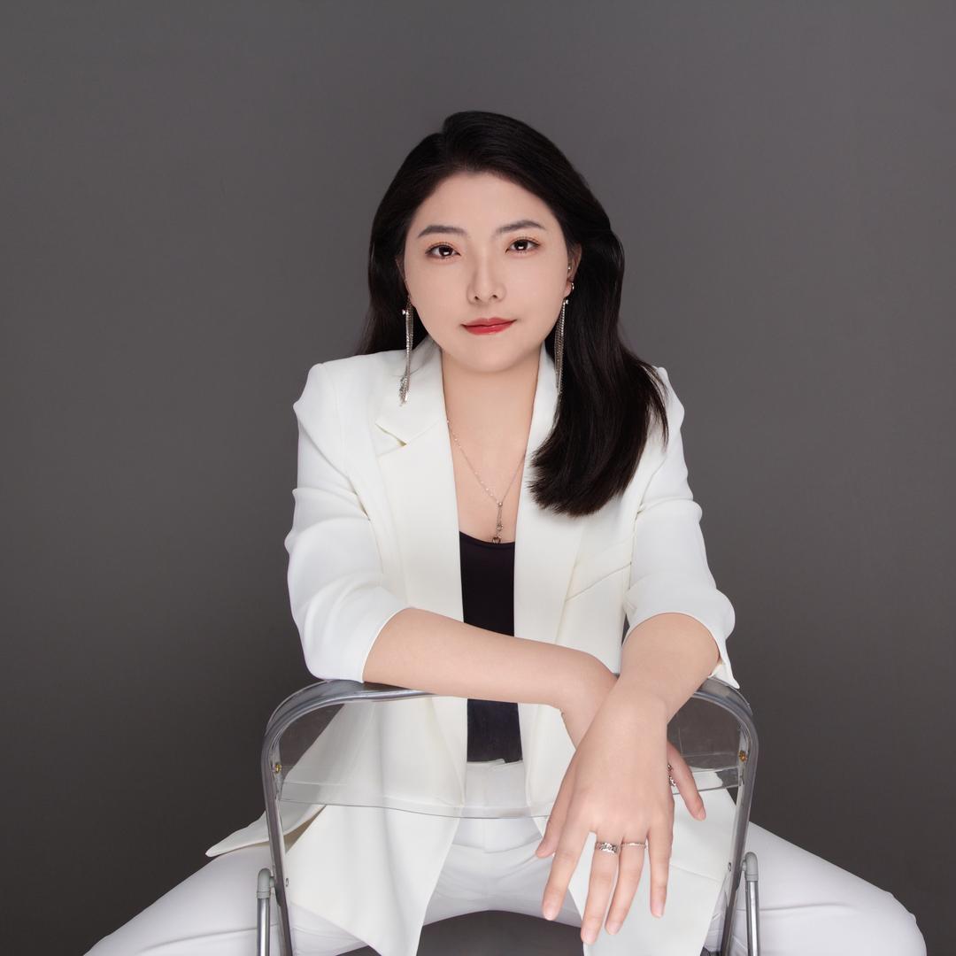 松湖豪宅小婷