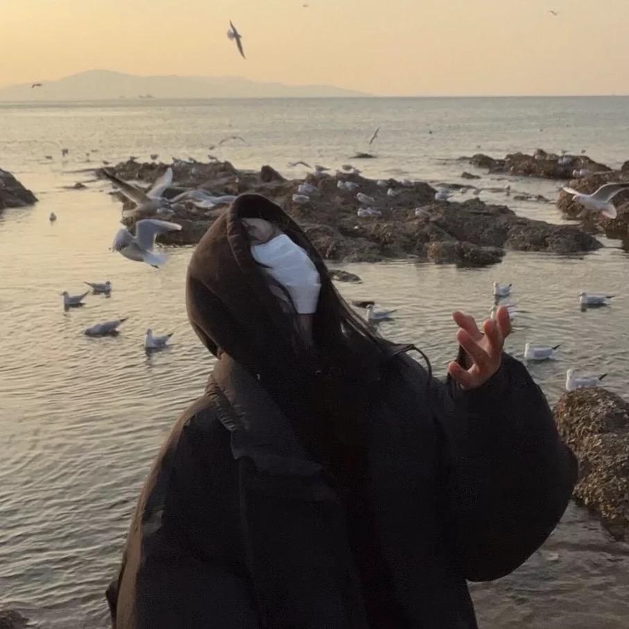 有钱明艳美少女