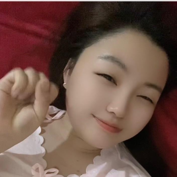 溜溜梅ye is