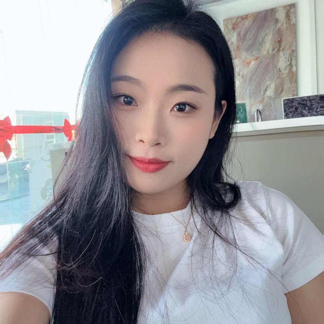 朋鑫胡思婷