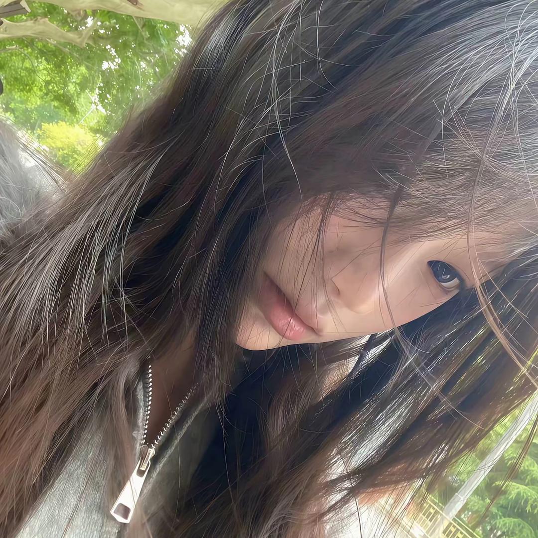 澳大利亚臭电鳗上岸后爱上纯情带两娃母蟑螂