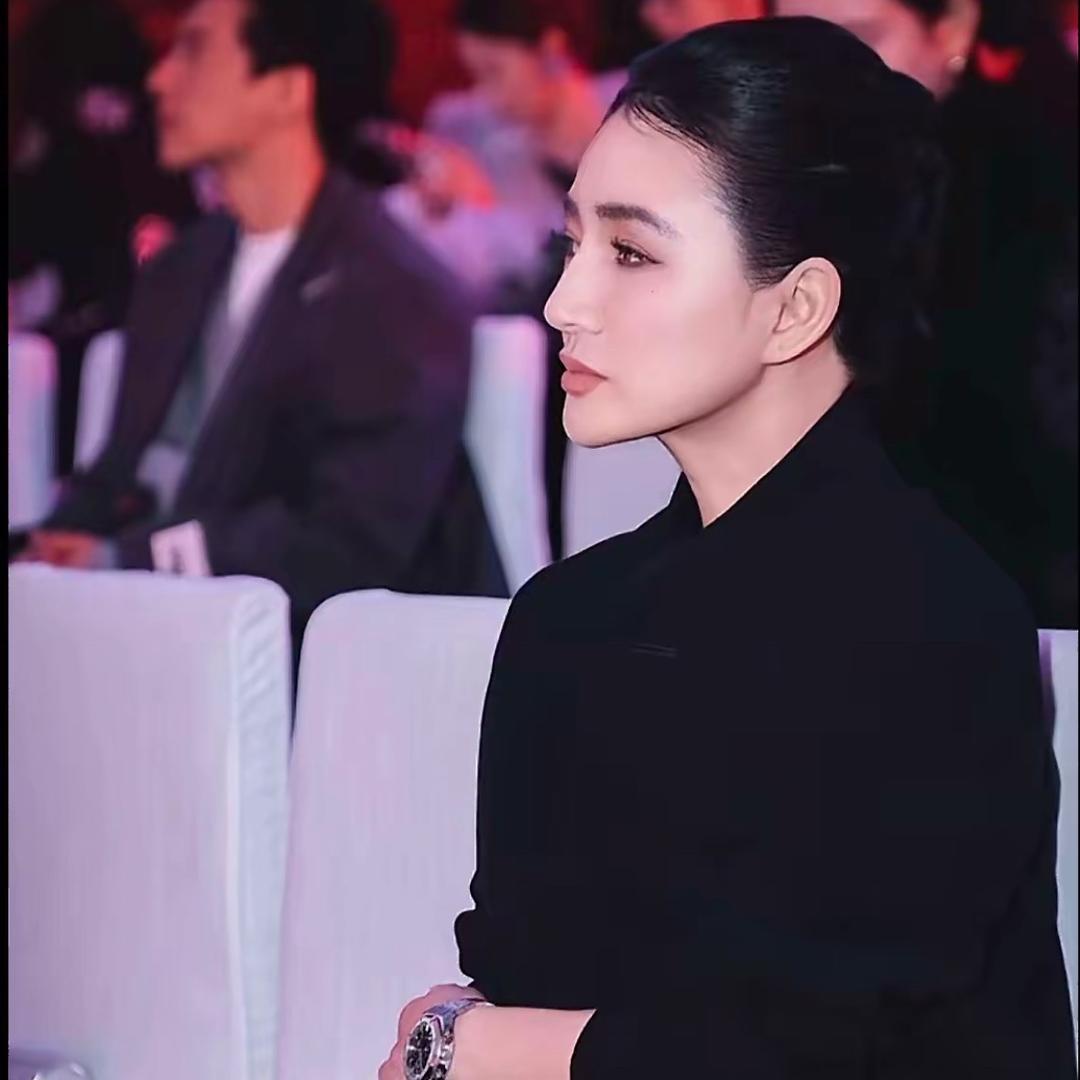 洛哥（轻奢女装）