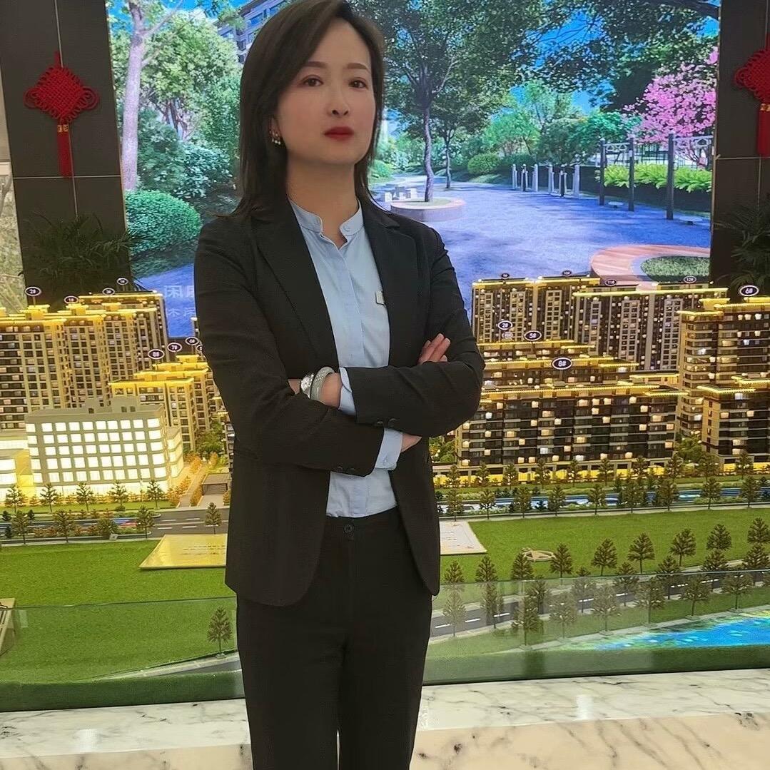 在襄垣滨河中心城卖房的秦娟