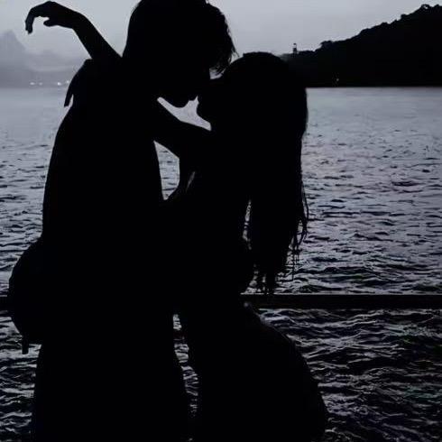 ʚ⁽⁽ଘ凯有维ღ💐