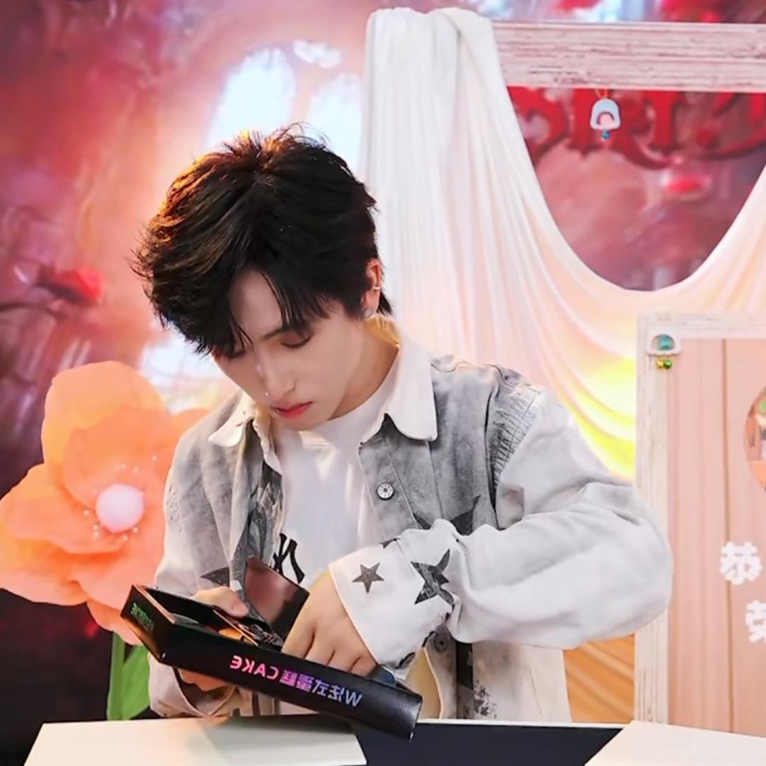 ❦ྀྀ飞鸟与鱼🐙