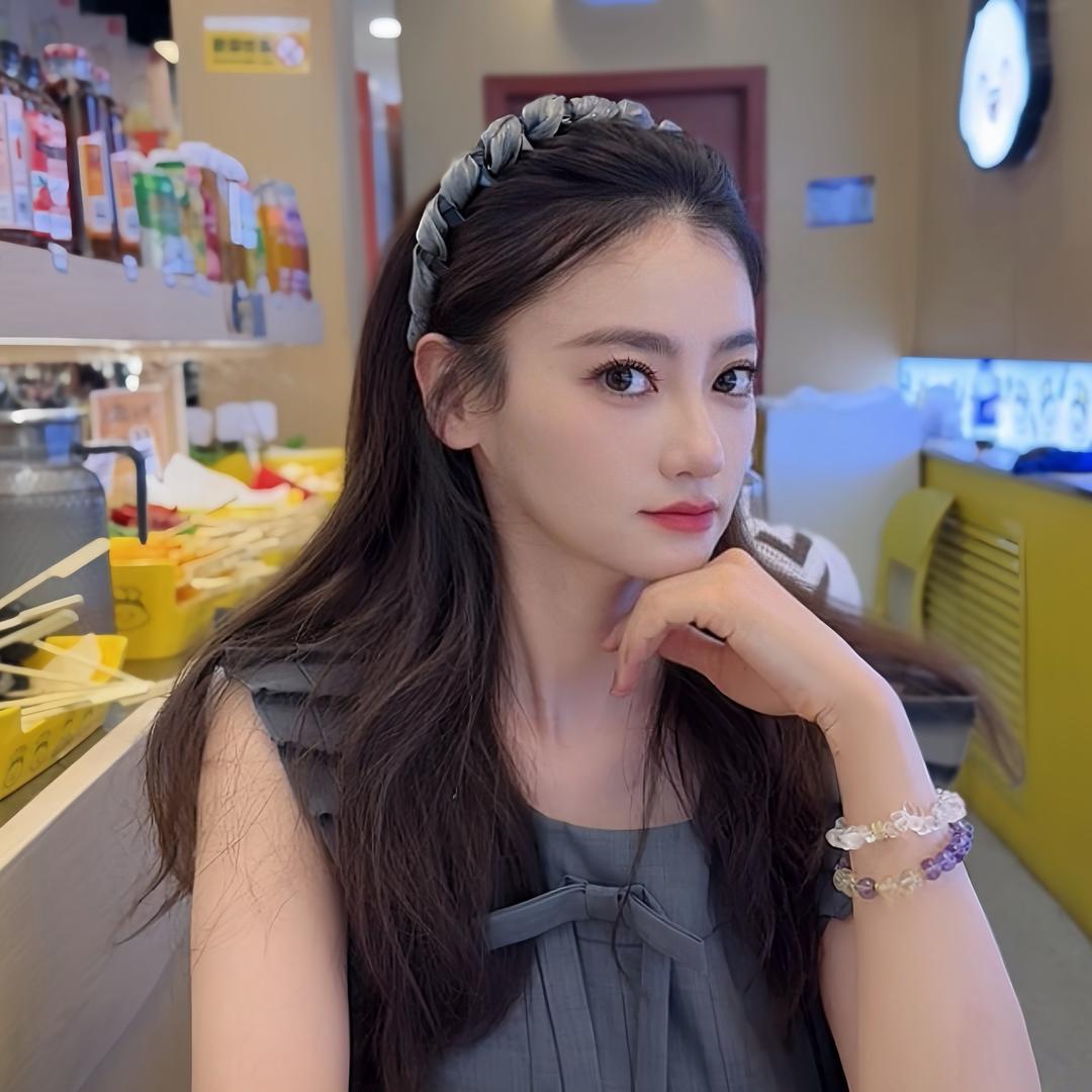 小酒窝在发光☀️