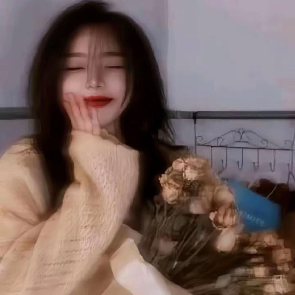 初月