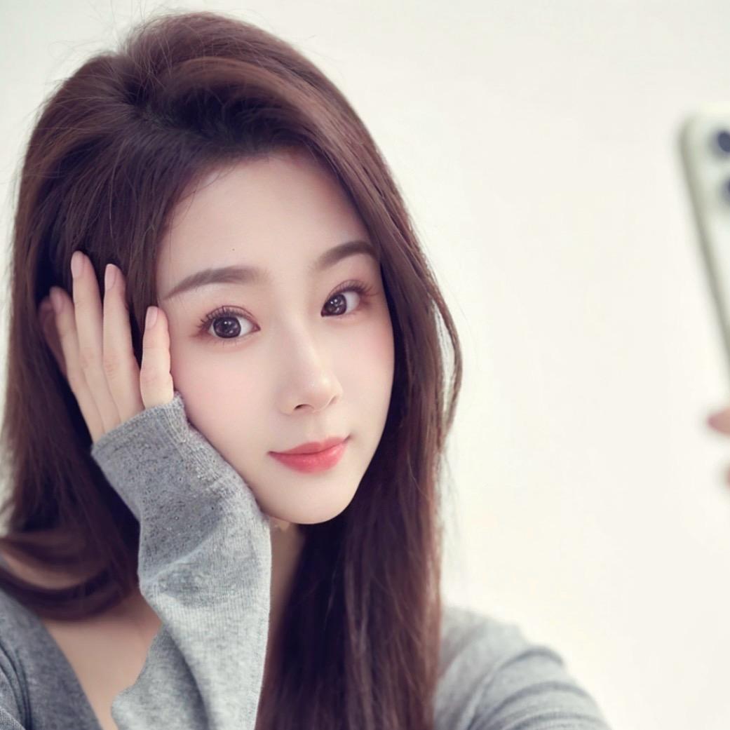 @丽