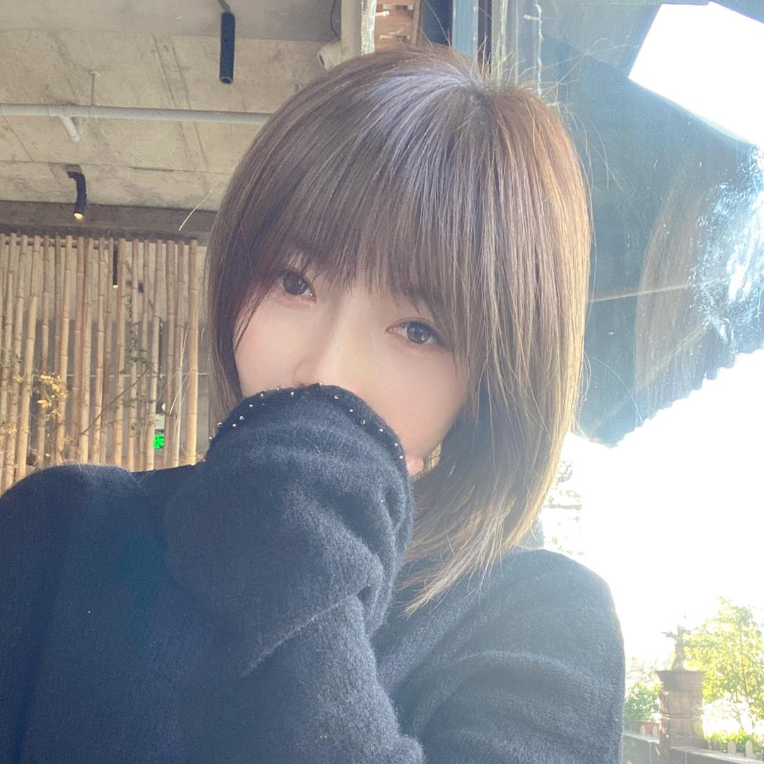 开美容店的小姐姐