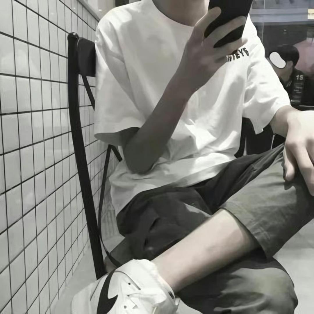 闫振